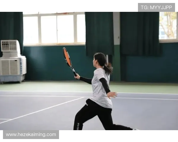 以网球为纽带探索竞技精神与青春拼搏的无限可能