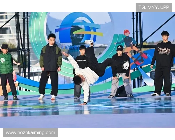 深圳极限运动嘉年华街舞队精彩表现展现力量与激情的完美结合