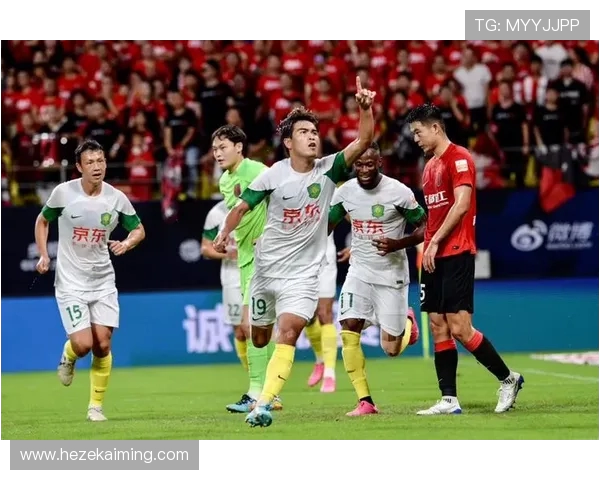 深度剖析北京足球队在比赛经验上的优势与劣势对比分析 深度剖析北京足球队在比赛经验上的优势与劣势对比分析