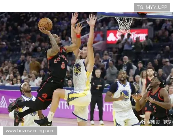 2020年勇士与猛龙的激烈对决回顾与精彩瞬间分析 2020年勇士与猛龙的激烈对决回顾与精彩瞬间分析