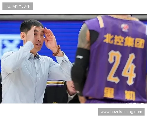 张庆鹏的篮球之路：从青涩少年到职业巨星的奋斗历程与心路历程